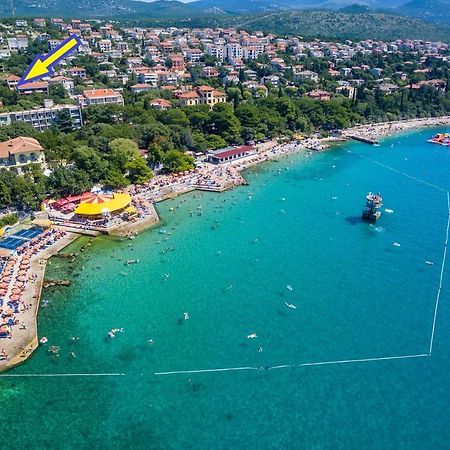 Apartmani Noelle Novi Vinodolski Buitenkant foto