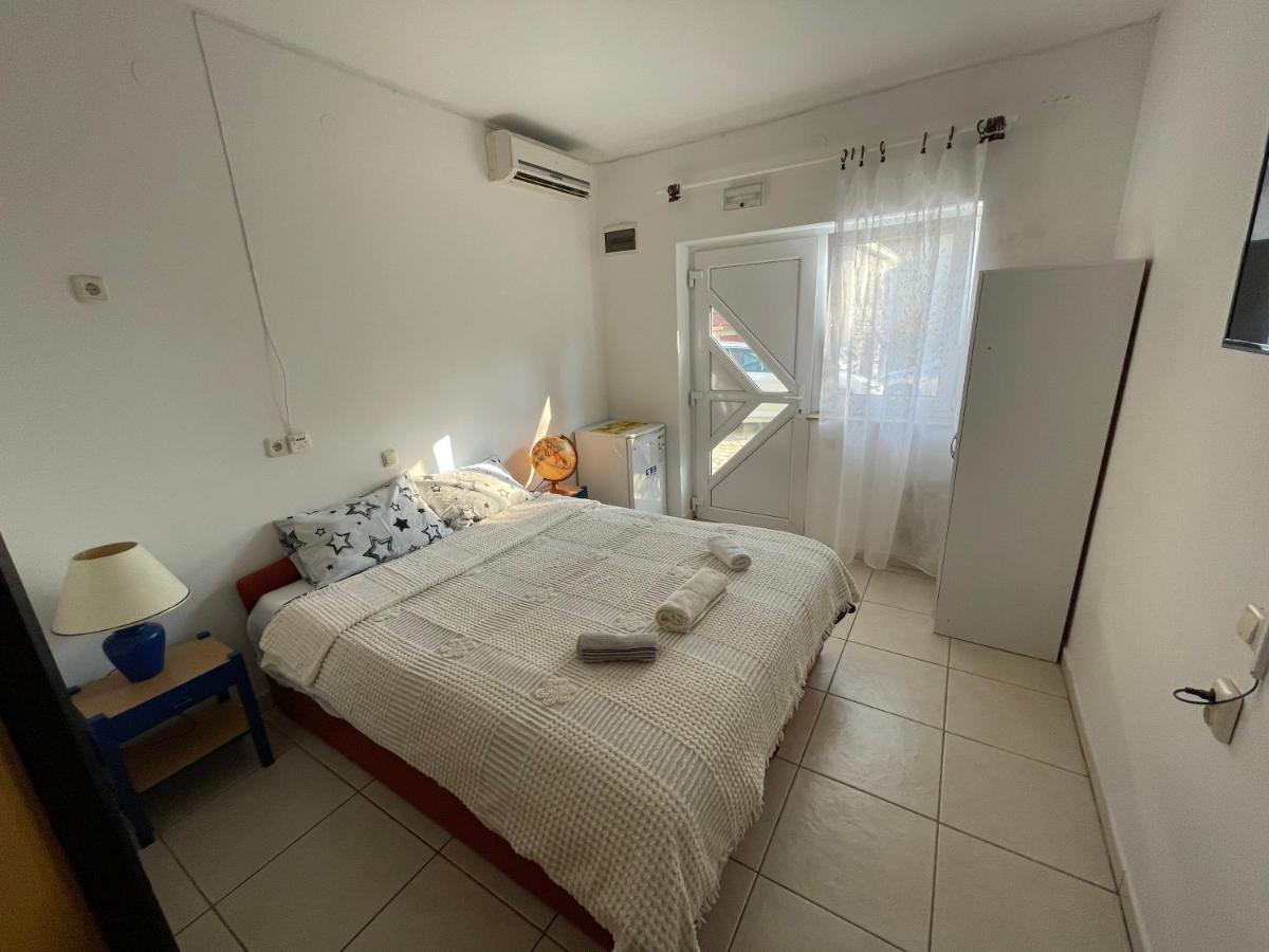 Apartmani Noelle Novi Vinodolski Buitenkant foto
