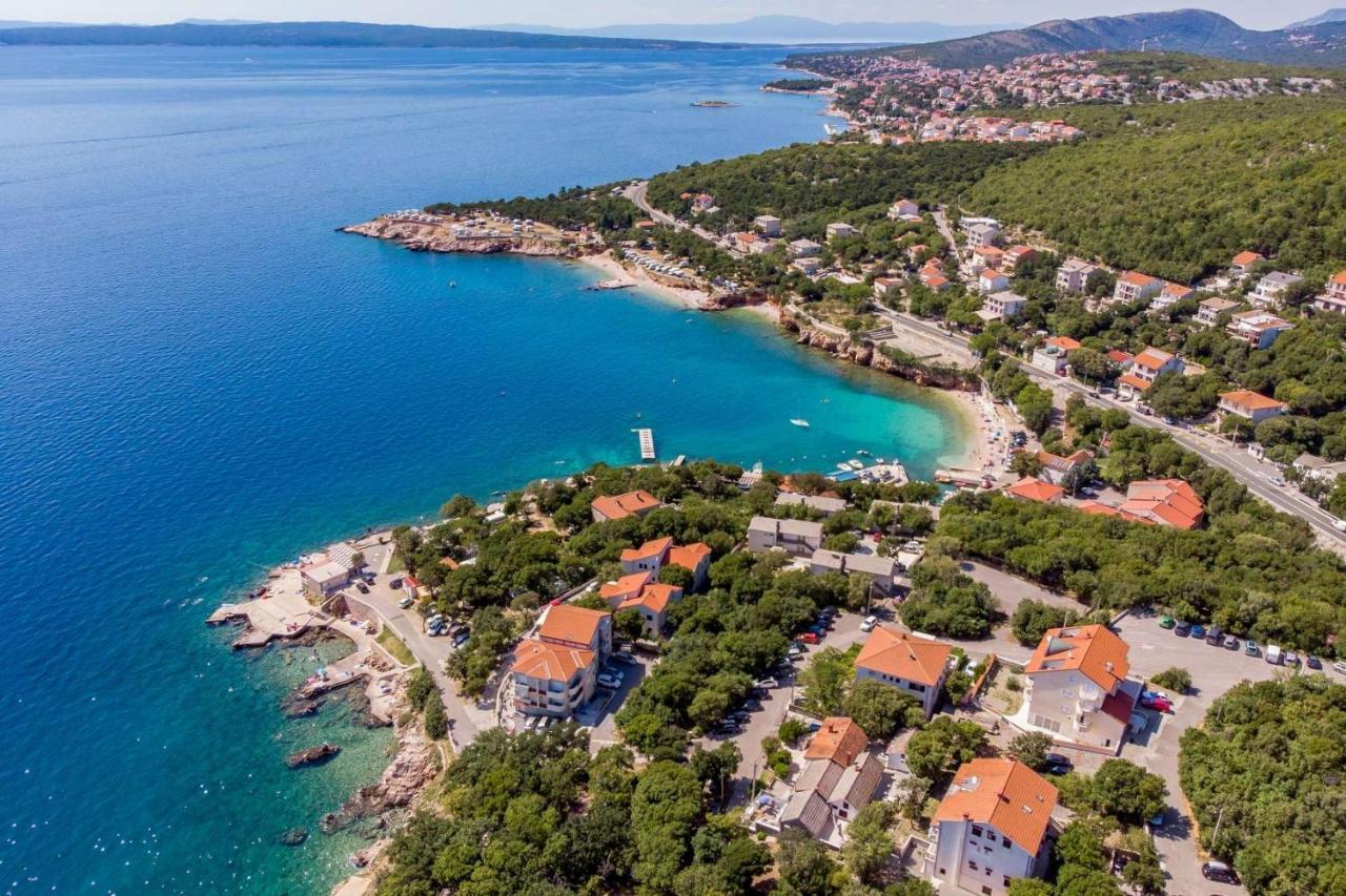 Apartmani Noelle Novi Vinodolski Buitenkant foto